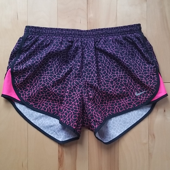 Nike Shorts - Picture 3 of 5